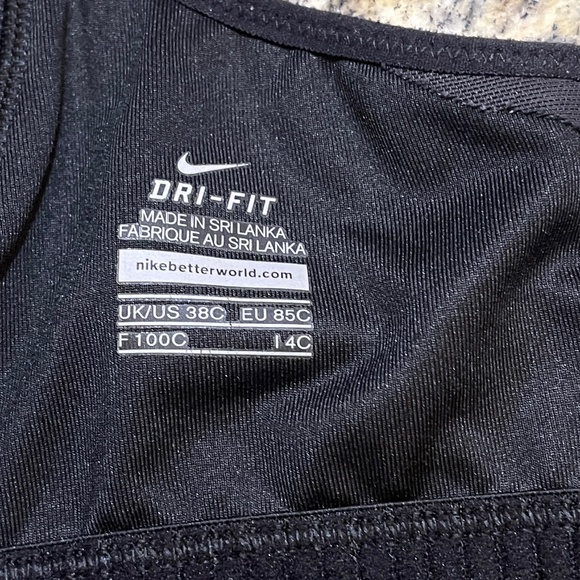 Nike Black WIREFREE Racerback Sports Bra 38C Mesh Breathable DRI-FIT Excellent - Picture 3 of 7